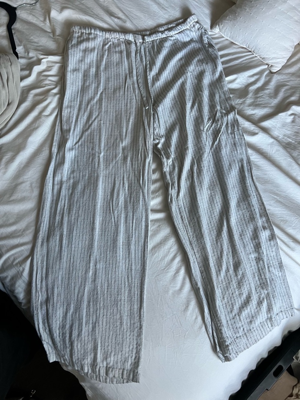Wide Leg Pants in Light Gray